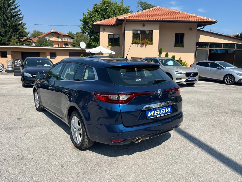 Renault Megane 1.3 TCE, снимка 11 - Автомобили и джипове - 51675274