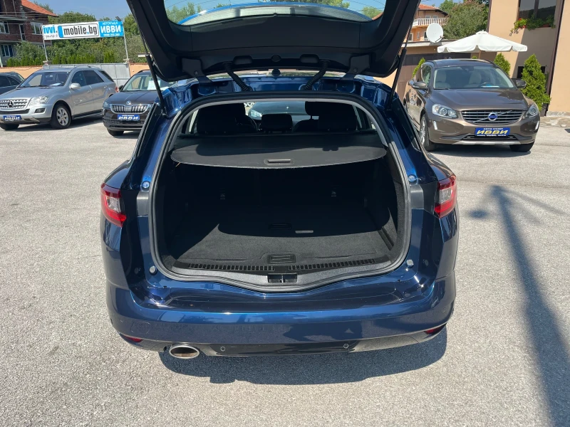 Renault Megane 1.3 TCE, снимка 8 - Автомобили и джипове - 51675274