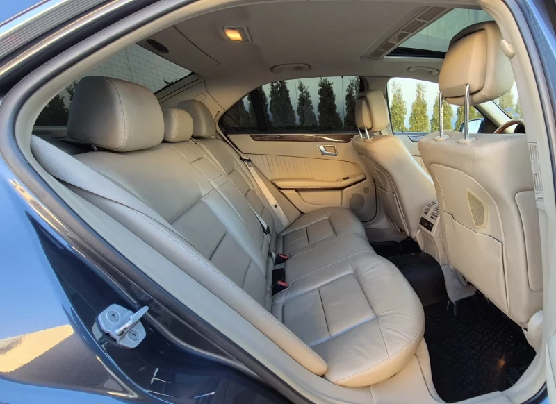 Mercedes-Benz E 350 E350, снимка 9 - Автомобили и джипове - 52728008