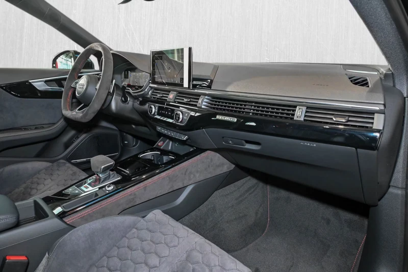 Audi Rs4 Avant * Schalensitze* Keramik* RS, снимка 5 - Автомобили и джипове - 52071347