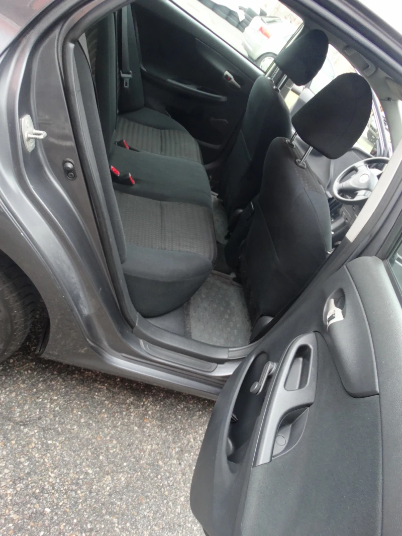Toyota Corolla 1.4  d4d, снимка 12 - Автомобили и джипове - 52313525