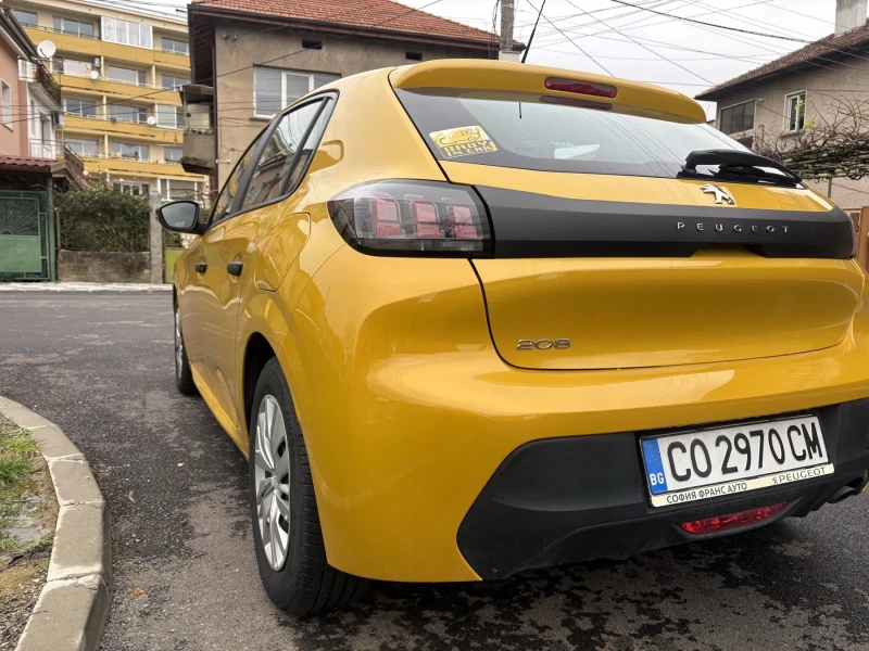 Peugeot 208, снимка 2 - Автомобили и джипове - 52459137