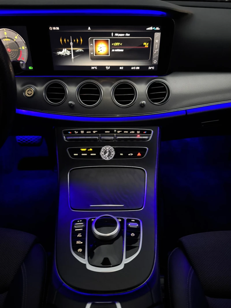 Mercedes-Benz E 220 9G* DIGITAL* АМBIENT, снимка 16 - Автомобили и джипове - 52711981