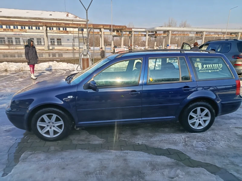 VW Golf, снимка 4 - Автомобили и джипове - 53108845