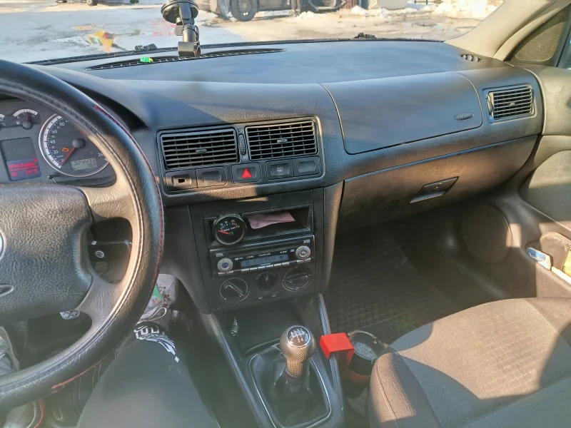 VW Golf, снимка 13 - Автомобили и джипове - 53108845