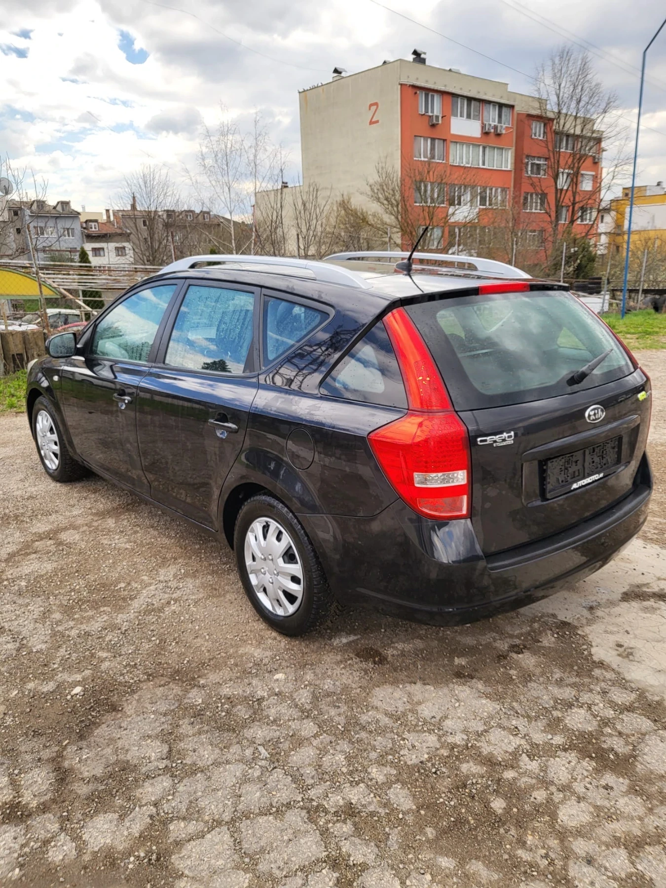 Kia Ceed 1.6crdi euro 5A - изображение 5