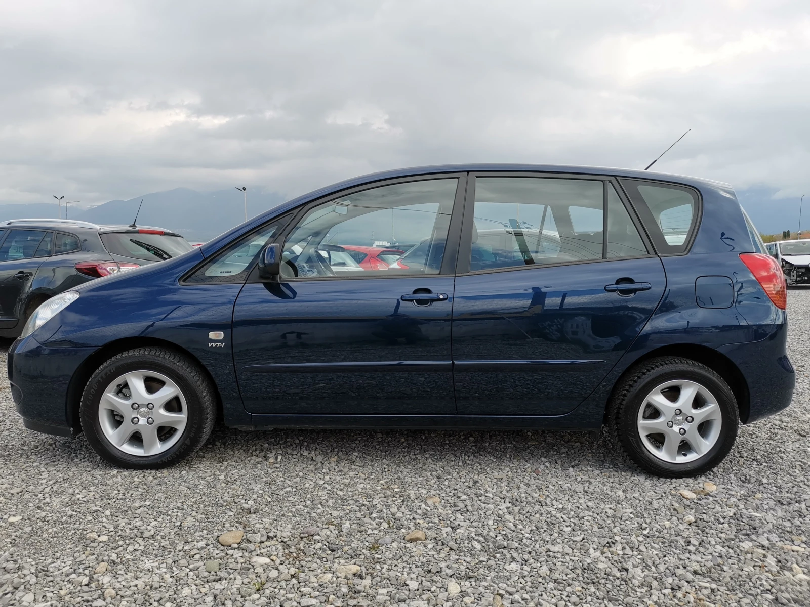 Toyota Corolla verso 1.8i SOL - изображение 4