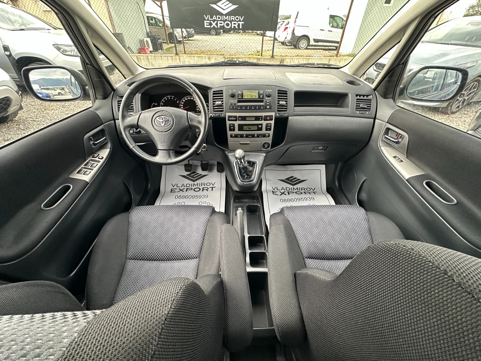 Toyota Corolla verso 1.8i SOL - изображение 9