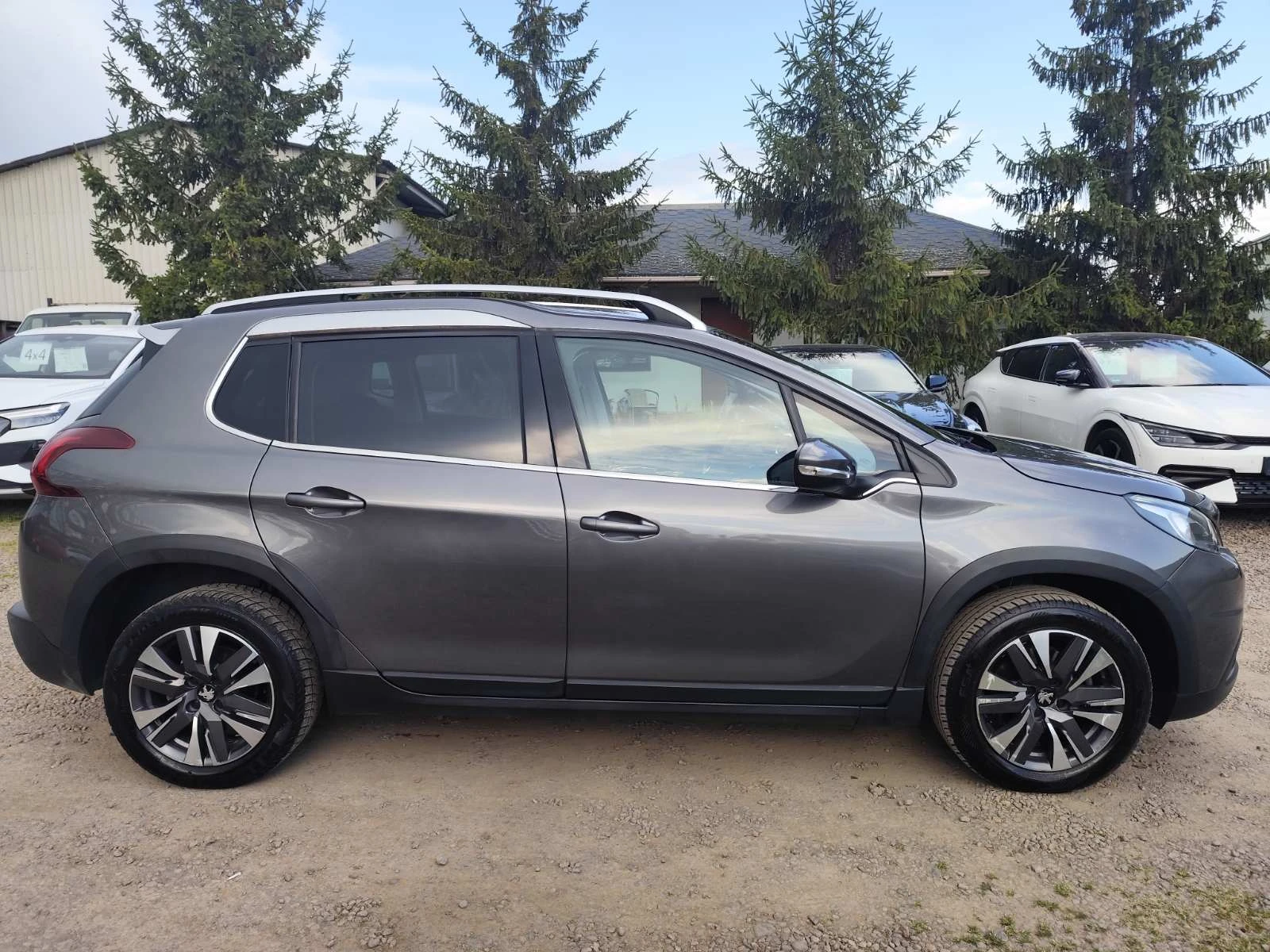 Peugeot 2008 1.2 PureTech Allure, 110 к.с - изображение 8