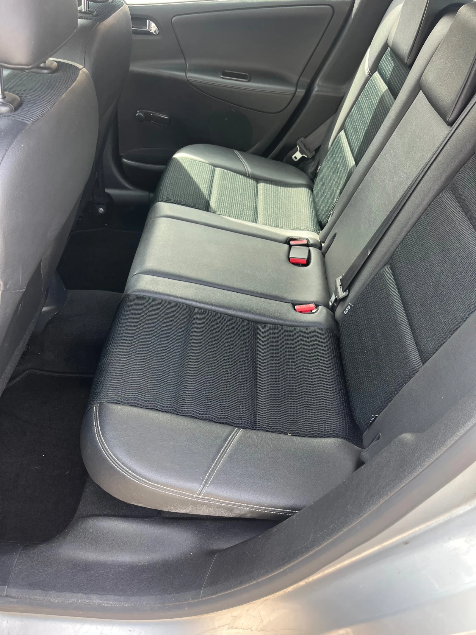 Peugeot 207 SW - изображение 10