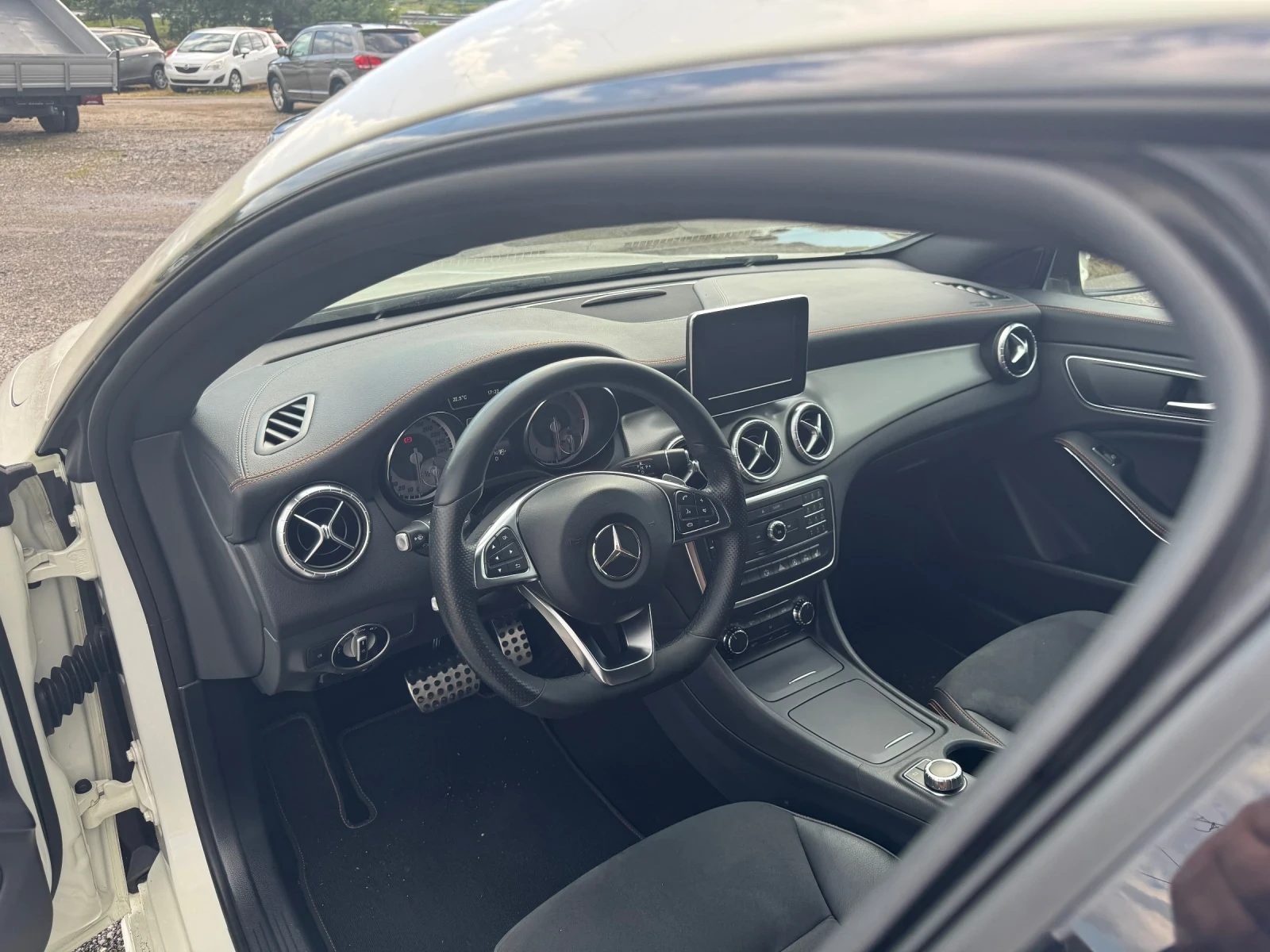 Mercedes-Benz CLA 220  - изображение 5