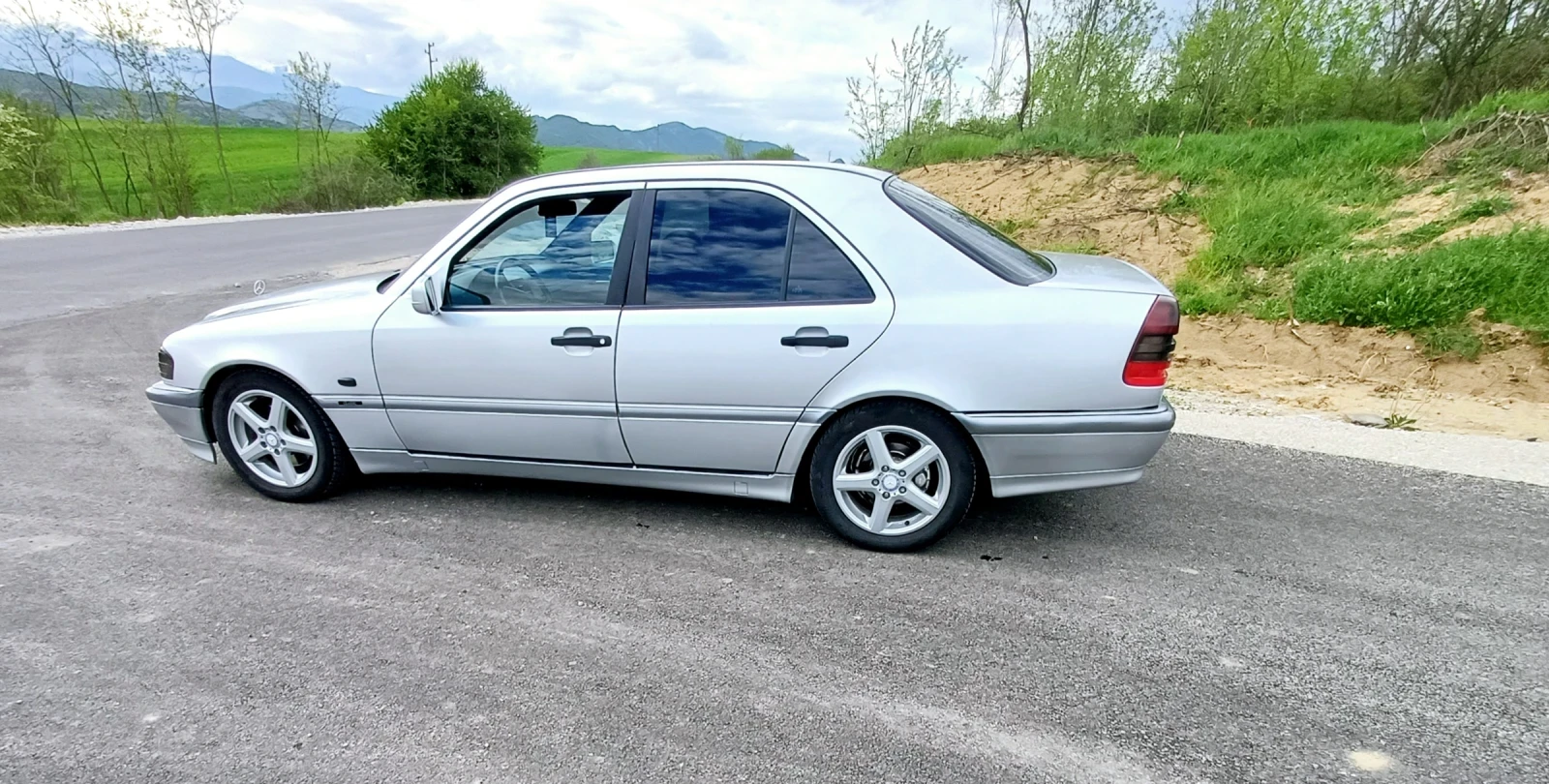 Mercedes-Benz C 200  - изображение 8