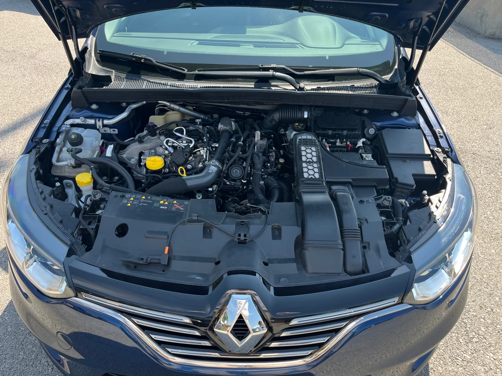 Renault Megane 1.3 TCE - изображение 10