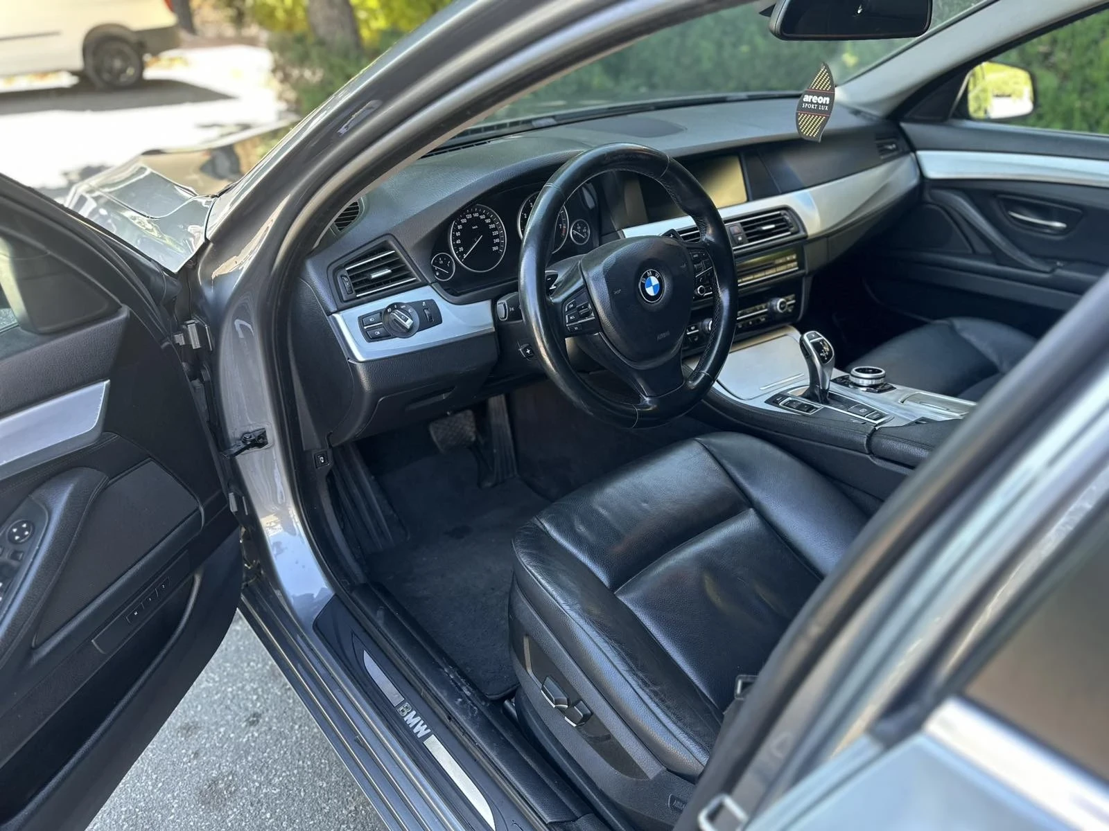 BMW 523 3.0i SPORT F1 - изображение 7