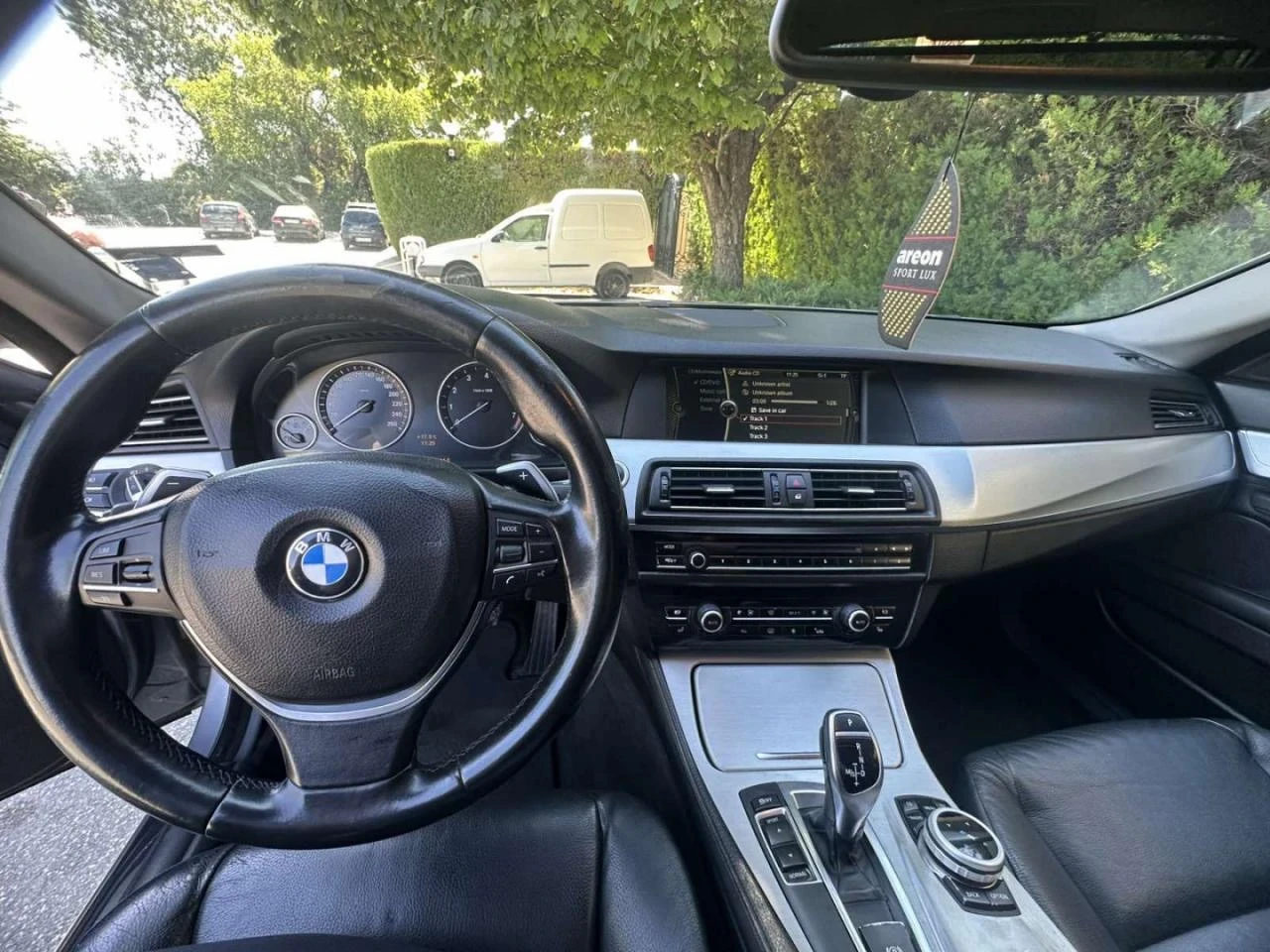 BMW 523 3.0i SPORT F1 - изображение 10