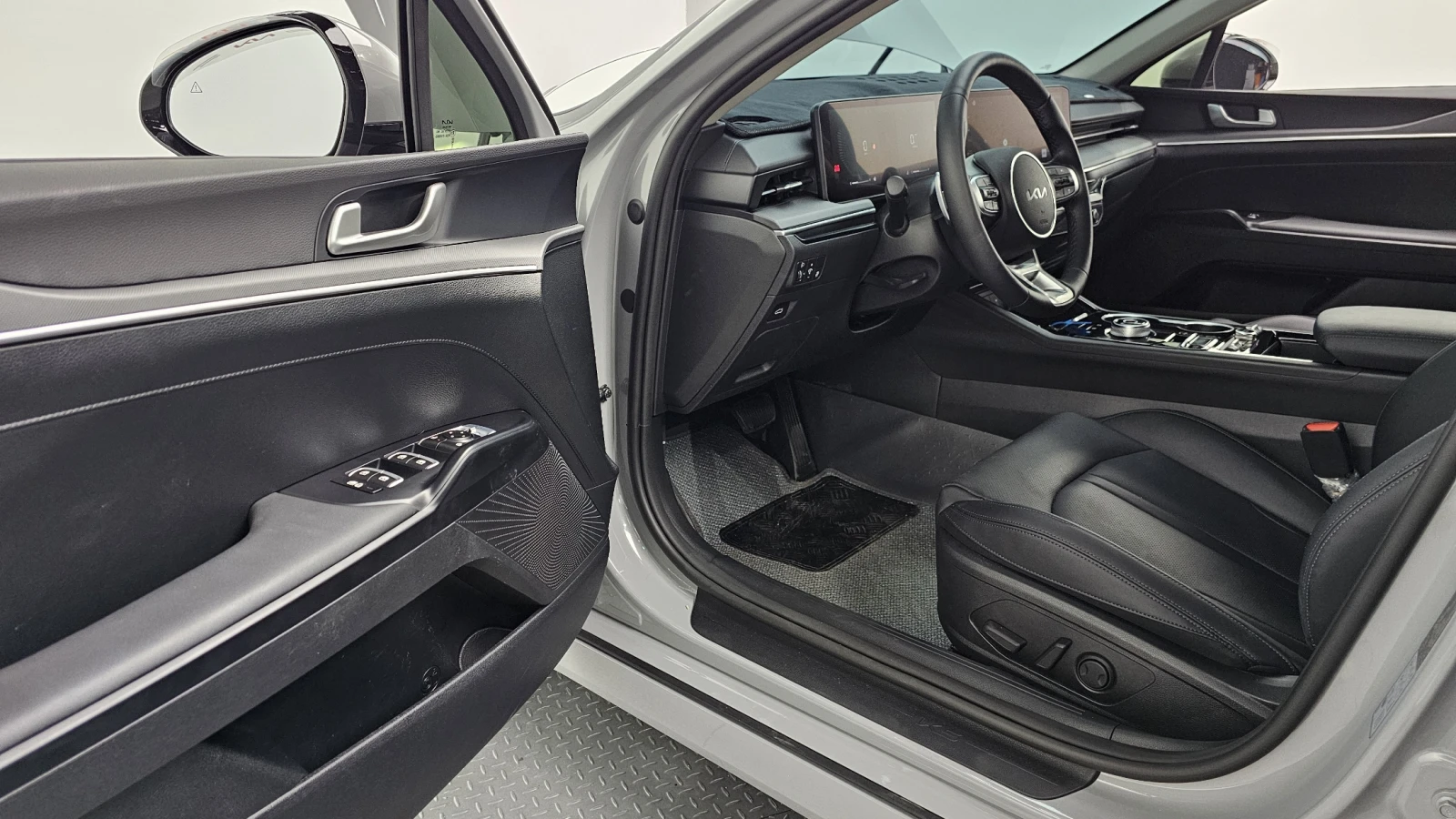 Kia K5 2.0LPI PRESTIGE | Mobile.bg   11