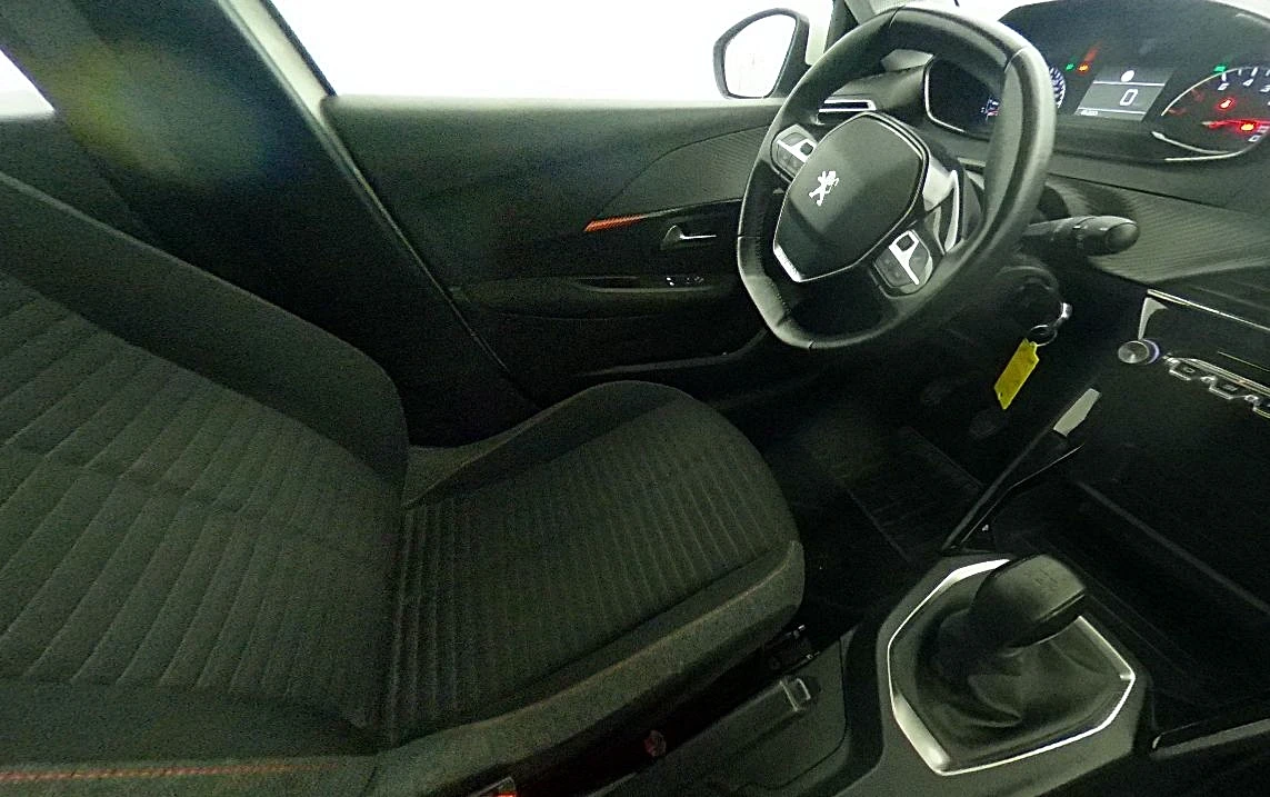 Peugeot 208 ALLURE - изображение 9