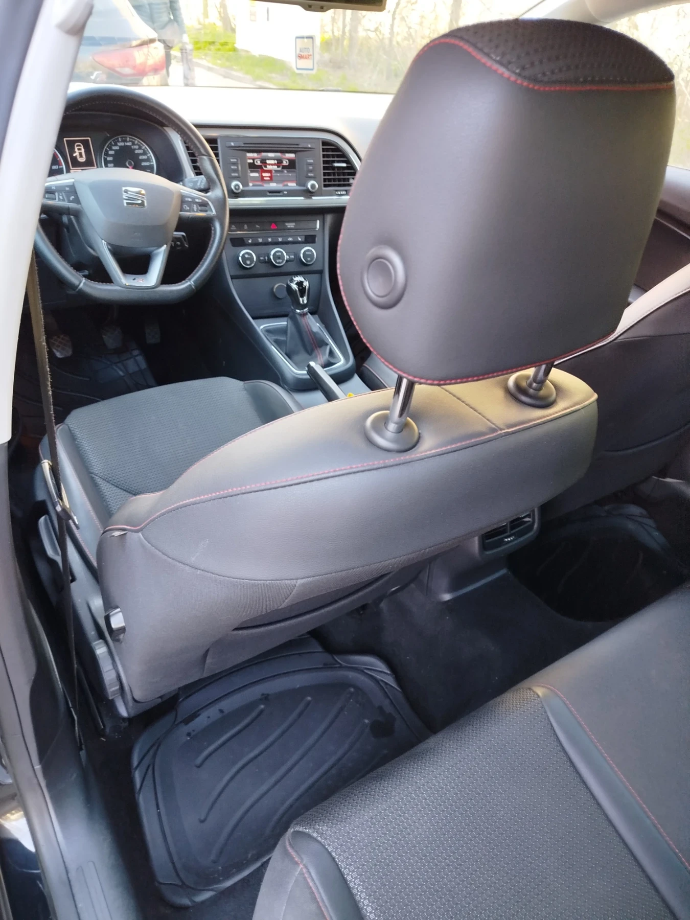 Seat Leon 5F FR, снимка 8 - Автомобили и джипове - 53769399