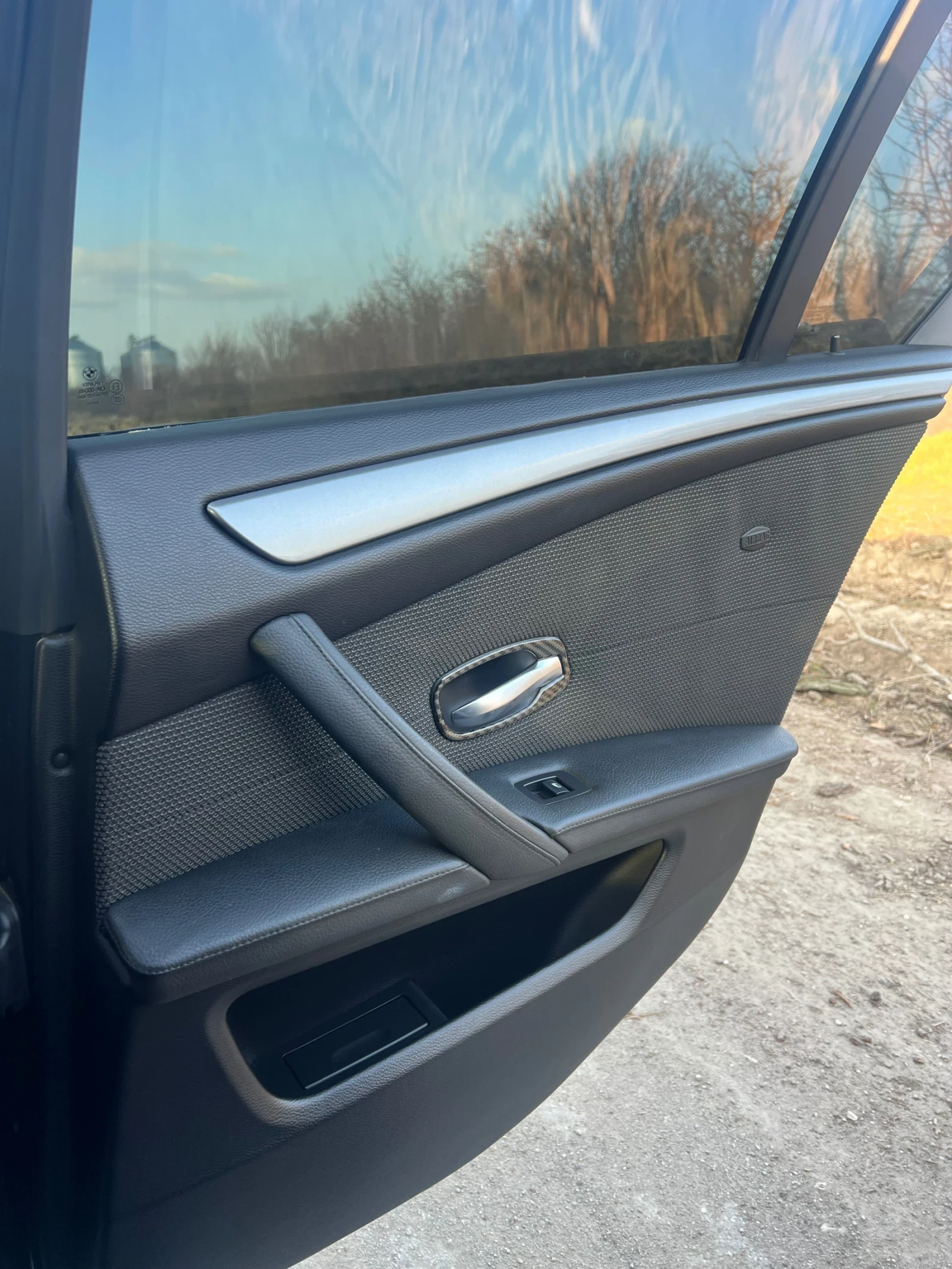 BMW 525 LCI, снимка 8 - Автомобили и джипове - 53910642