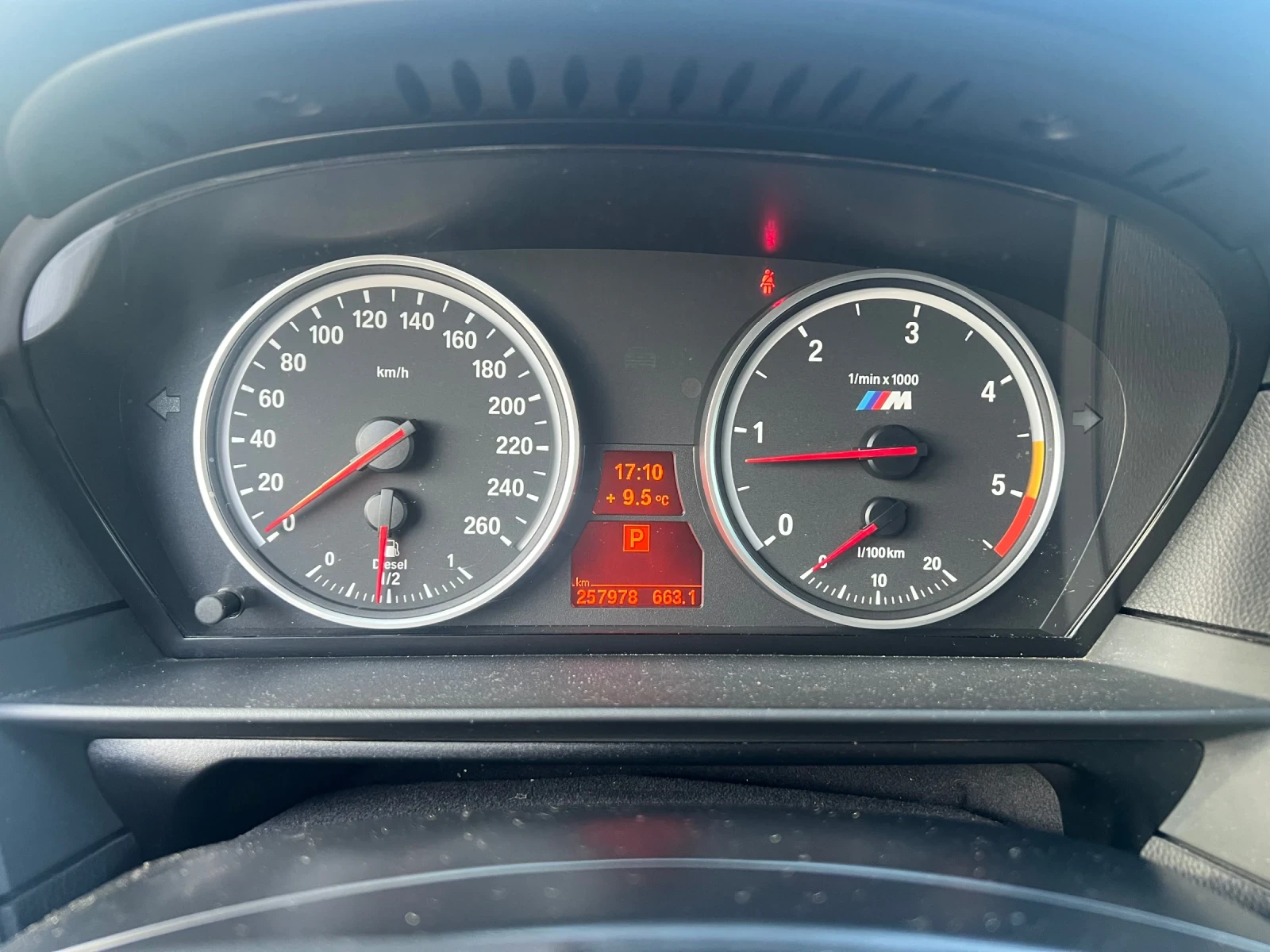 BMW 525 LCI, снимка 9 - Автомобили и джипове - 53910642