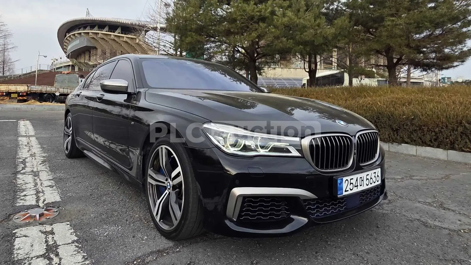 BMW 760 M* FULL ЕКСТРИ* Хладилник* V12*  | Auto.bg — изображение 1