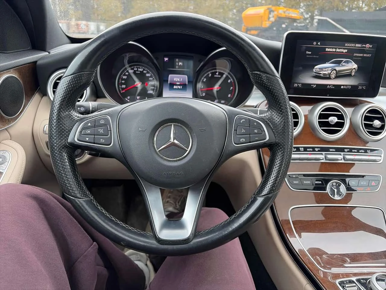 Mercedes-Benz C 300 * CARFAX * ЦЕНА ДО БГ, снимка 9 - Автомобили и джипове - 54100402