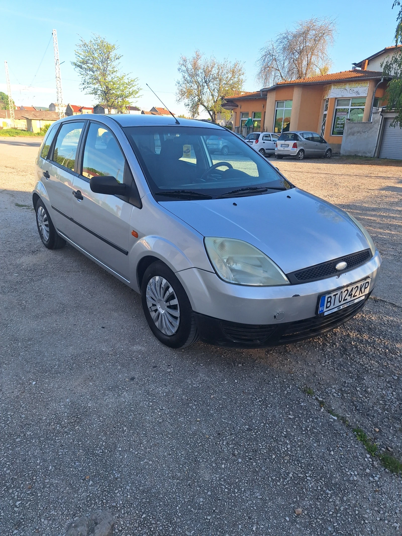 Ford Fiesta 1.3I, снимка 2 - Автомобили и джипове - 54352096