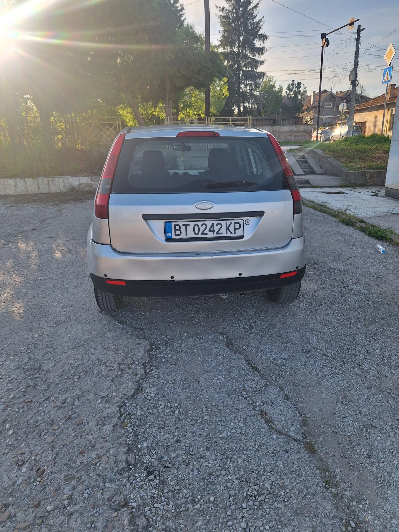 Ford Fiesta 1.3I, снимка 7 - Автомобили и джипове - 54352096