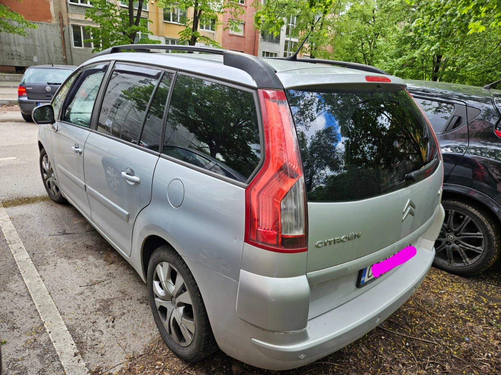 Citroen Grand C4 Picasso 1.8 БЕНЗИН/ГАЗ, снимка 4 - Автомобили и джипове - 54517973