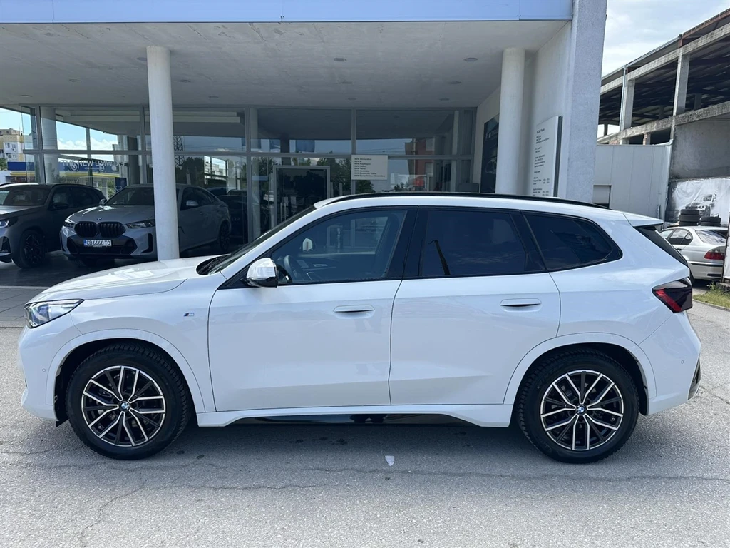 BMW iX1 xDrive30, снимка 3 - Автомобили и джипове - 54595531