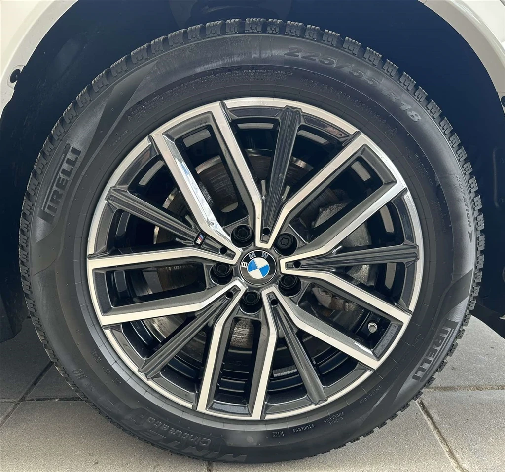 BMW iX1 xDrive30, снимка 5 - Автомобили и джипове - 54595531