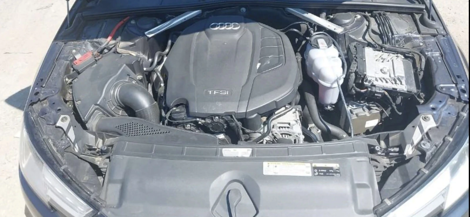 Audi A4 2018  2.0Т 252hp Premium, снимка 5 - Автомобили и джипове - 54599151