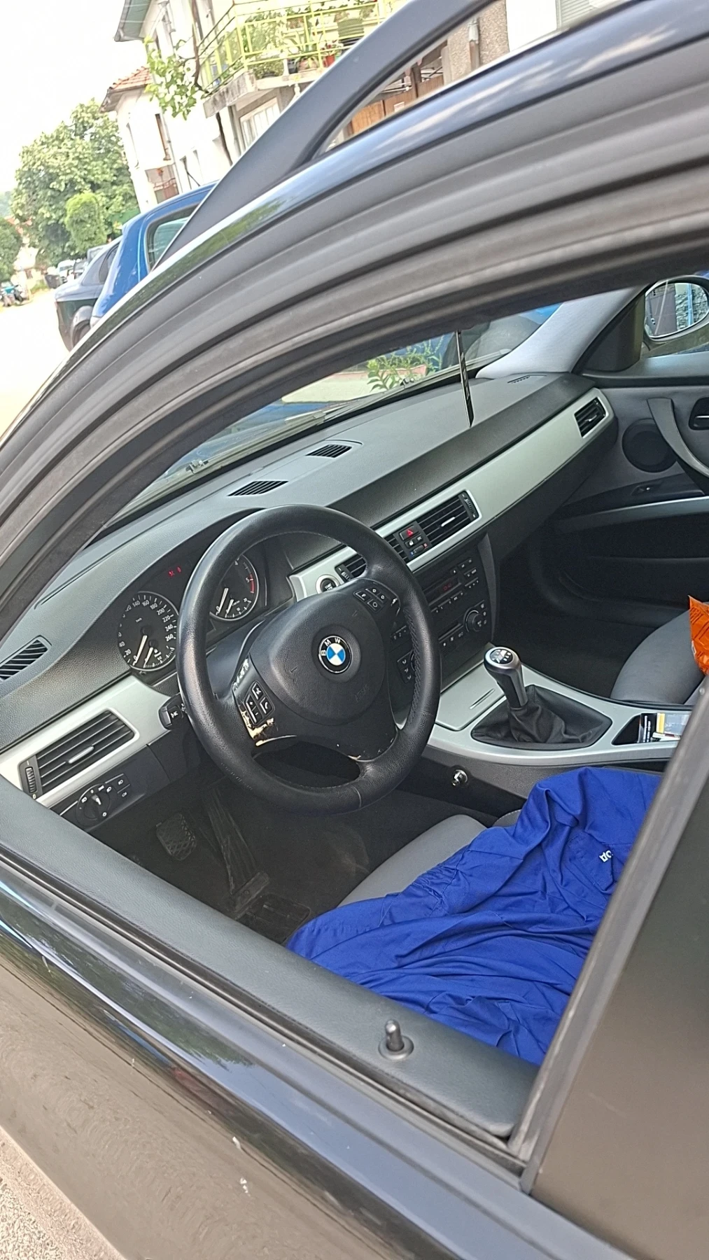BMW 320, снимка 4 - Автомобили и джипове - 54703441