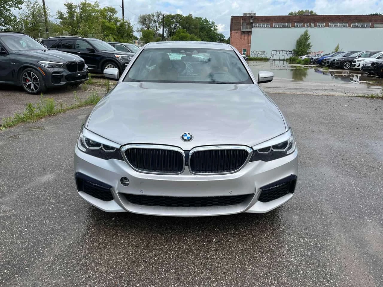 BMW 530E xDrive iPerformance/ПРЕДСТАВИТЕЛСТВО НА BMW, снимка 2 - Автомобили и джипове - 54994787
