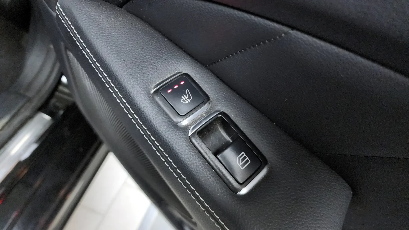 Mercedes-Benz CLS 250 AMG line 4Matic Cam360/ DisiTronic, снимка 12 - Автомобили и джипове - 55045154