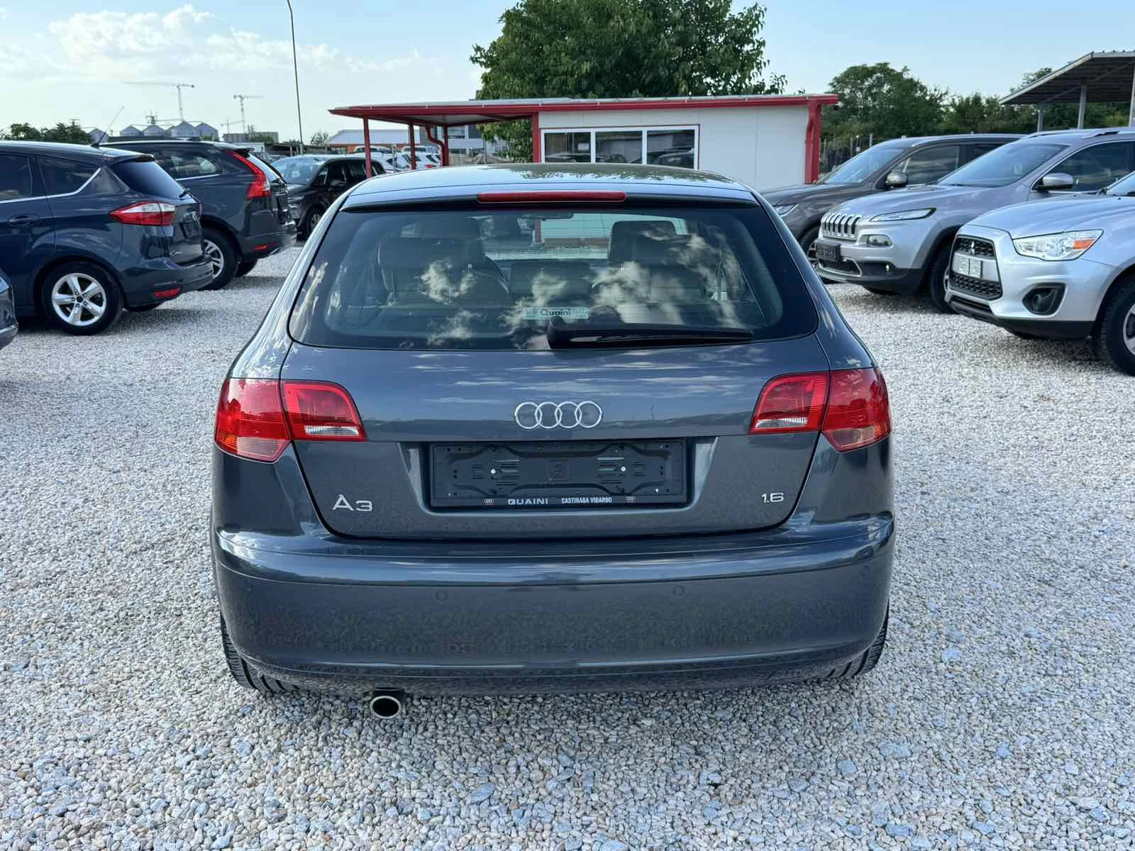 Audi A3 1.6I, снимка 5 - Автомобили и джипове - 55092105