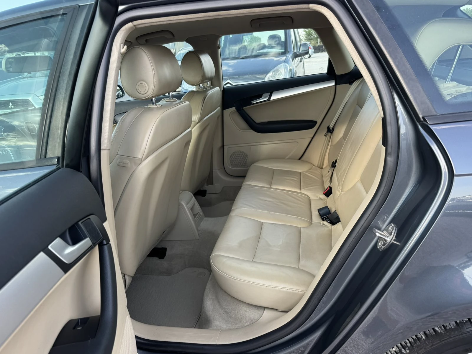 Audi A3 1.6I, снимка 8 - Автомобили и джипове - 55092105