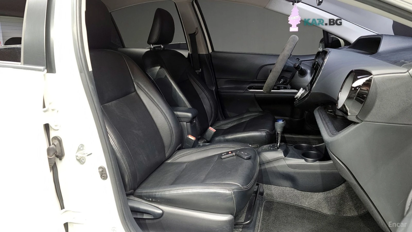 Toyota Prius С 1.5* КОЖА* ПОДГРЕВ* НАВИ, снимка 9 - Автомобили и джипове - 55413156