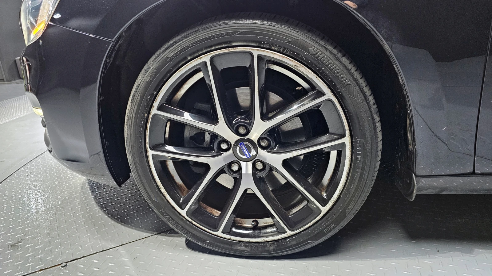 Volvo S60 D2* BLIND SPOT* ПОДГРЕВ ВОЛАН* ЛЮК* КРАЙНА ЦЕНА, снимка 5 - Автомобили и джипове - 55496253