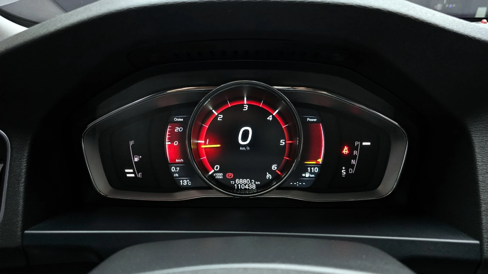 Volvo S60 D2* BLIND SPOT* ПОДГРЕВ ВОЛАН* ЛЮК* КРАЙНА ЦЕНА, снимка 8 - Автомобили и джипове - 55496253