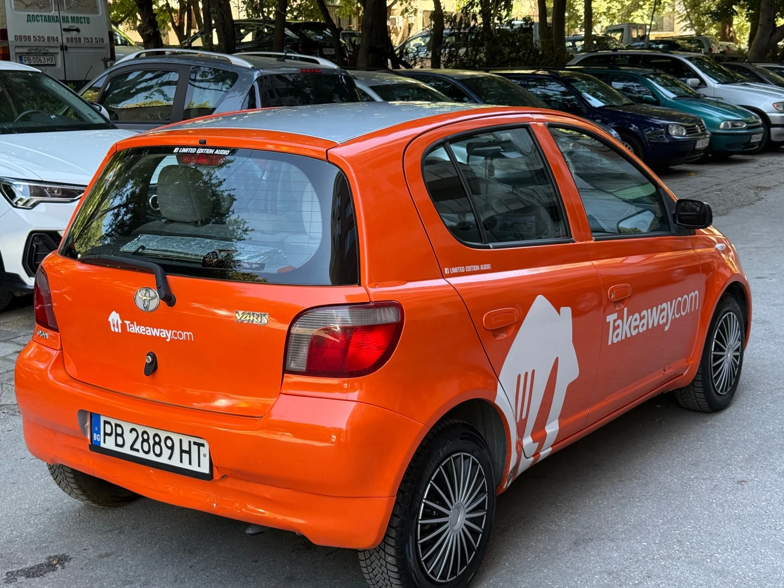 Toyota Yaris 1.0i ГАЗ КЛИМАТИК, снимка 5 - Автомобили и джипове - 55704175