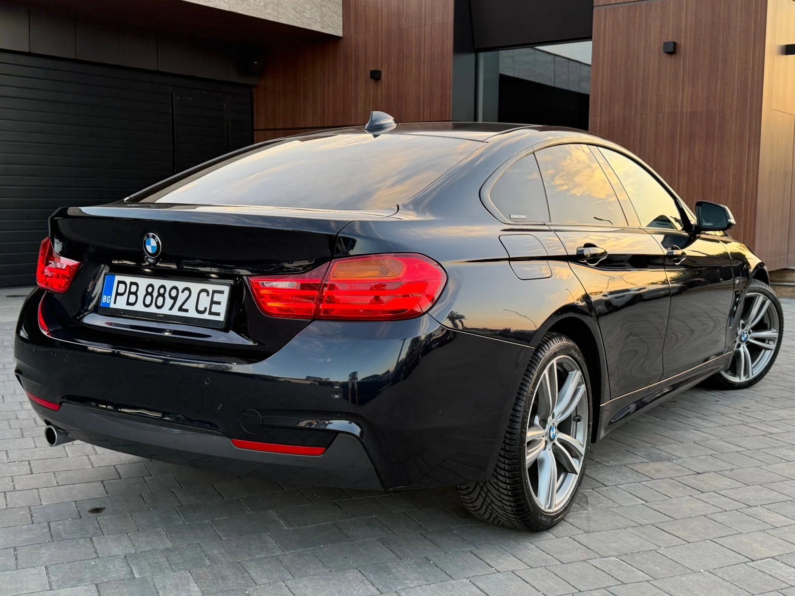 BMW 420 d Xdrive <M-paket> GranCoupe, снимка 2 - Автомобили и джипове - 55871372
