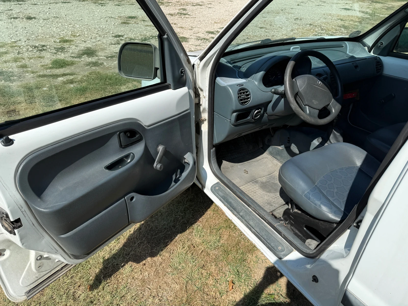 Renault Kangoo, снимка 9 - Автомобили и джипове - 55919825