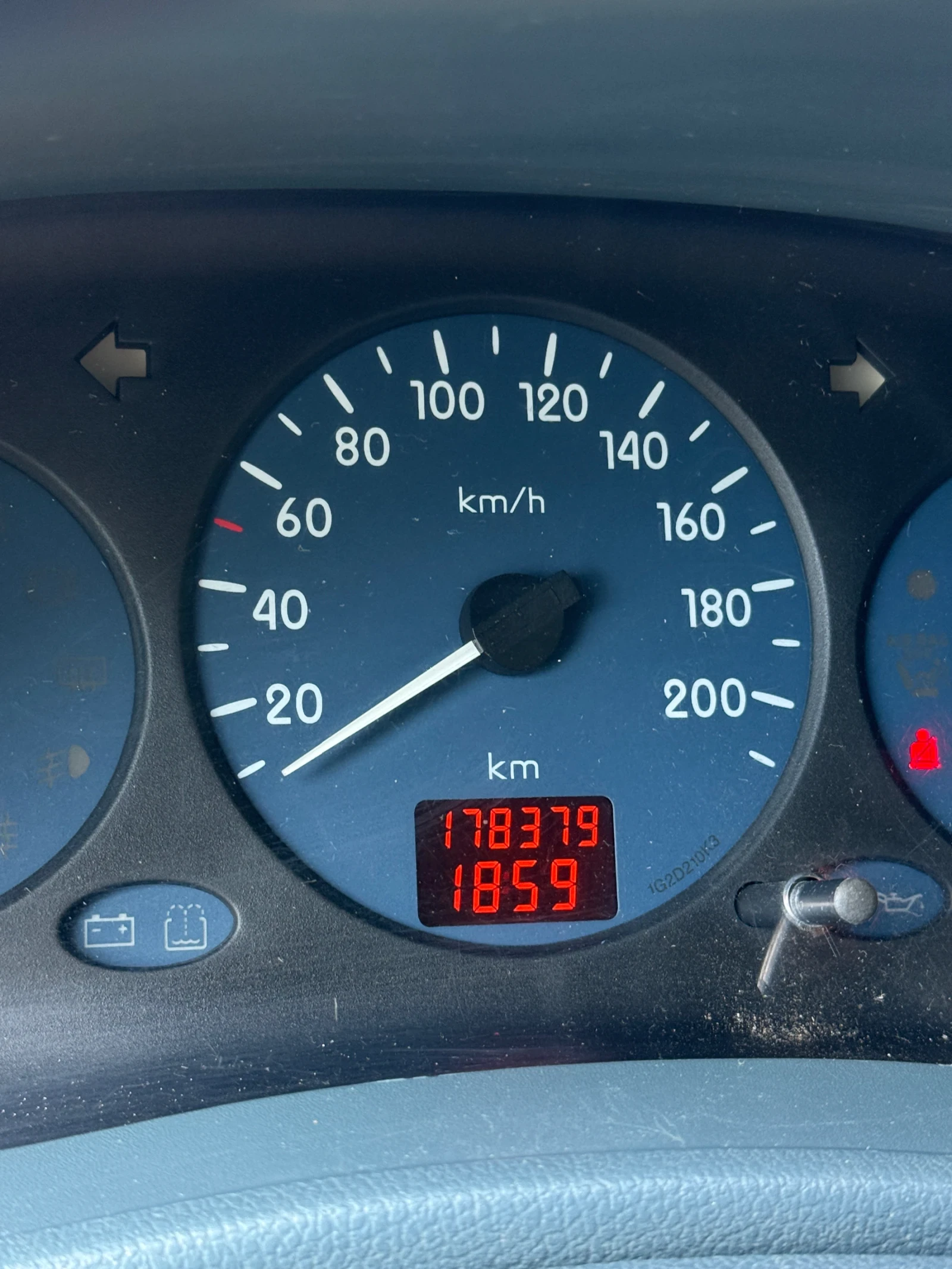 Renault Kangoo, снимка 11 - Автомобили и джипове - 55919825