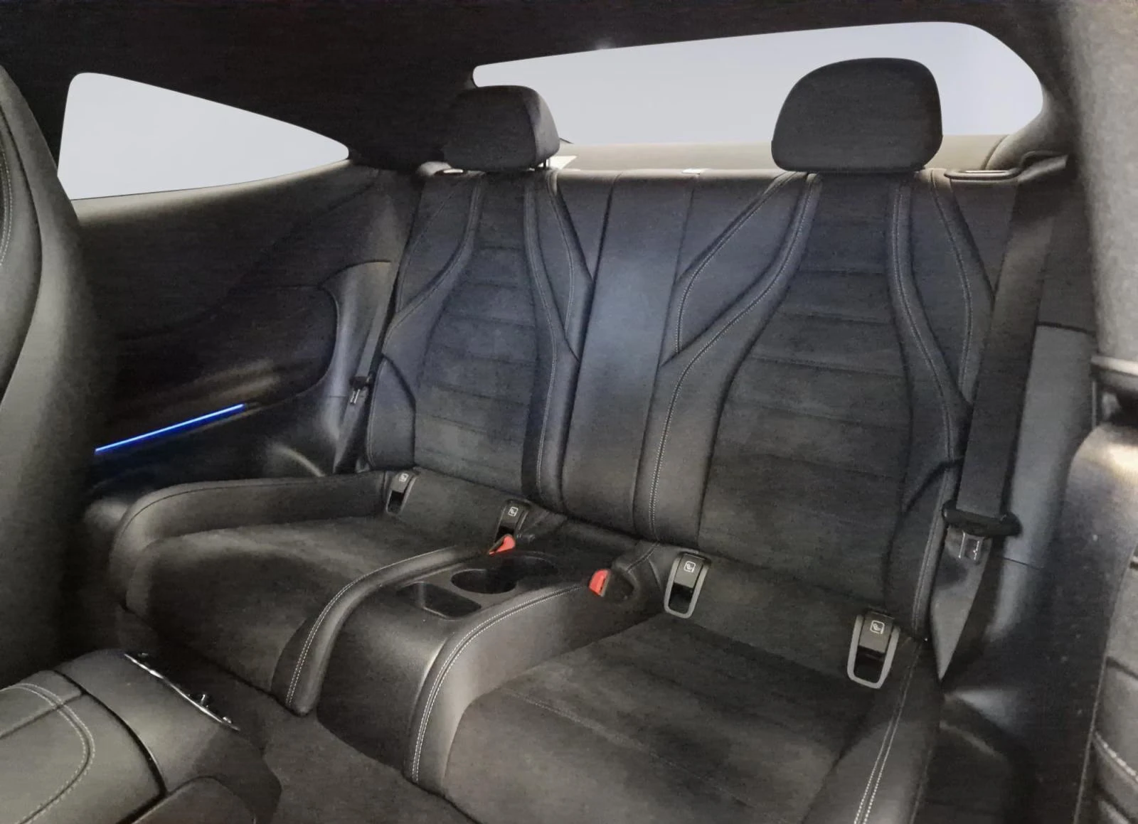 Mercedes-Benz CLE 300 eCoupe/204HP/AMG/PANO/360/DIGI/MEMO/700q | Mobile.bg � ����������� 11