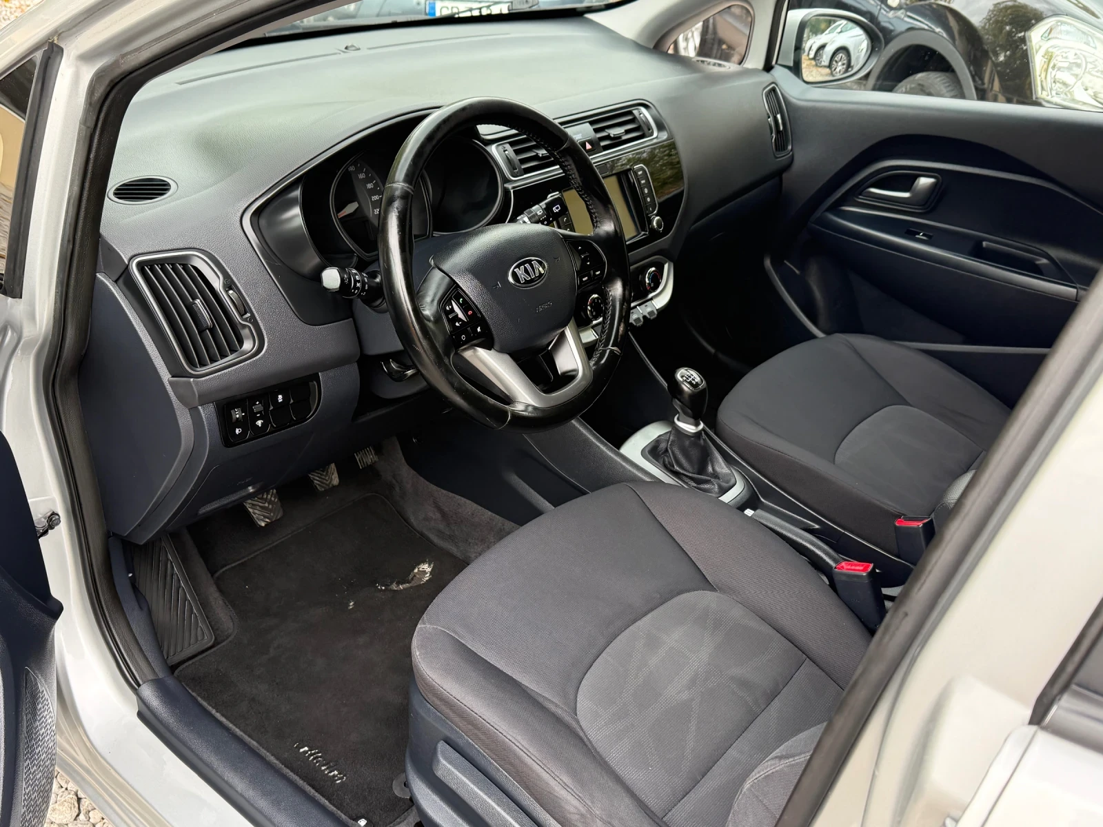 Kia Rio 1.1CRDI EURO6b - ��������� - 6 �������� | Mobile.bg � ����������� 8