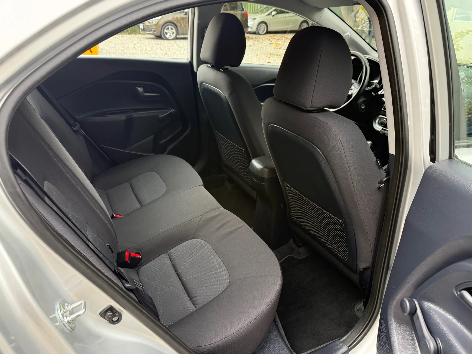 Kia Rio 1.1CRDI EURO6b - ��������� - 6 �������� | Mobile.bg � ����������� 10