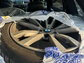 BMW X5 * xDrive35d * M-ПАКЕТ* ХЕАД-ЪП* H/K* + ДЖАНТИ С ГУ - 10500 € / 20536.22 лв. - 34614855 12