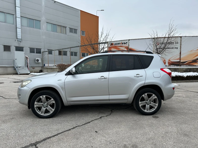 Toyota Rav4 2.2d 150 к.с., снимка 2 - Автомобили и джипове - 48686358