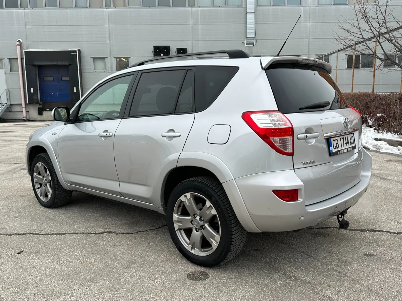 Toyota Rav4 2.2d 150 к.с., снимка 3 - Автомобили и джипове - 48686358